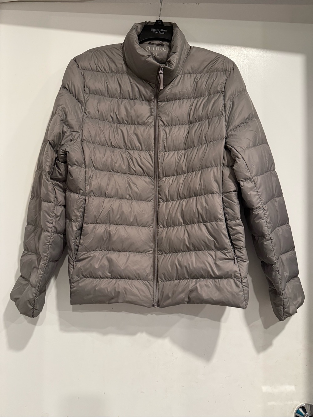Quince Lightweight 700 Fill Down Packable Puffer Jacket Size XL - Picture 2 of 5